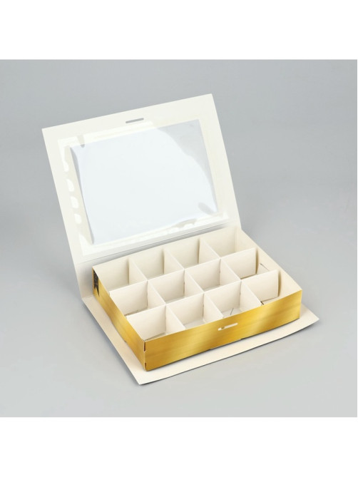 Коробка под 12 конфет с ячейками «Космос» 18.5×13.5×3.5 см