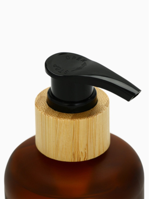 Подарочный набор гель для душа и лосьон, 2 шт. × 250 мл, аромат Black pepper, laPOETIQUE