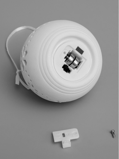 Ёлочный шар «Орнаменты», 6.9×6.9×5.9 см, 1 LED, керамика, от батареек LR44×2, свечение тёплое белое